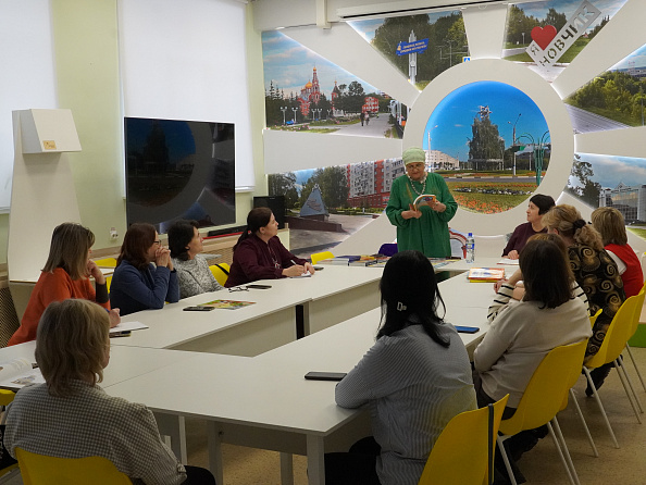 Творческая встреча с народным поэтом Чувашии Раисой Сарби